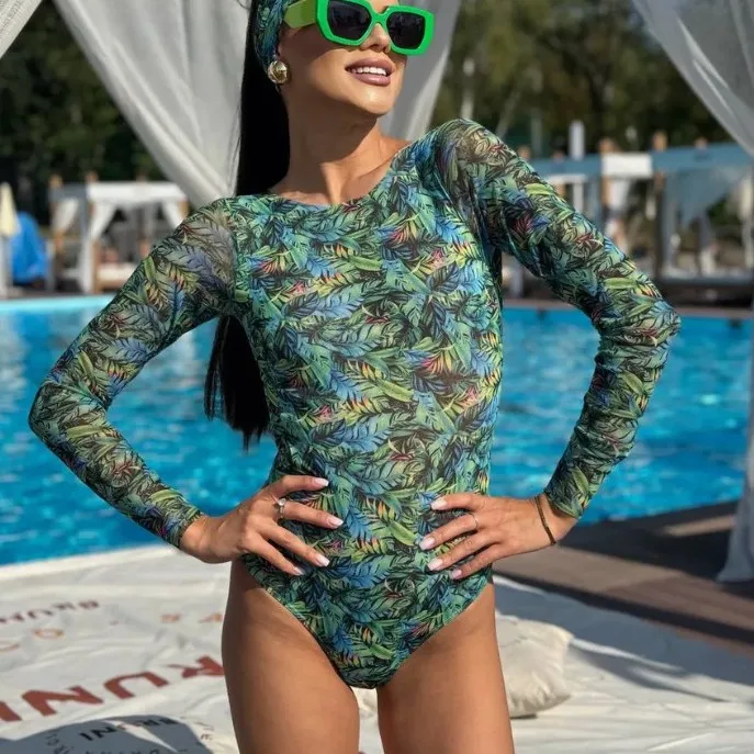 بيكيني جديد من قطعة واحدة لعام 2025، ملابس سباحة روسية