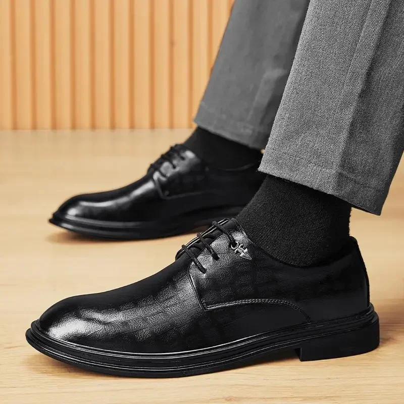 

New Luxury Patent Wedding Shoes Men's Casual Breathable One Pedal Classic Derby Leather Shoes Black