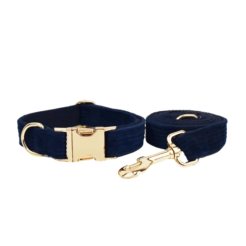 Set de collar y correa para perro en pana con placa grabada_voghion.com