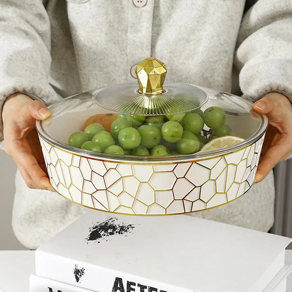 

Transparent round Plastic Dessert Display Tray with Glass Cover Cake Stand Fruit Tray for Kitchen Clear Storage Serving Plate