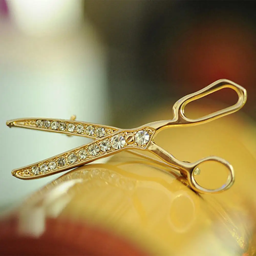 Lovely Handmade Rhinestone Scissor Gold-Plated Brooch Pin Jewelry Best Xmas Gift