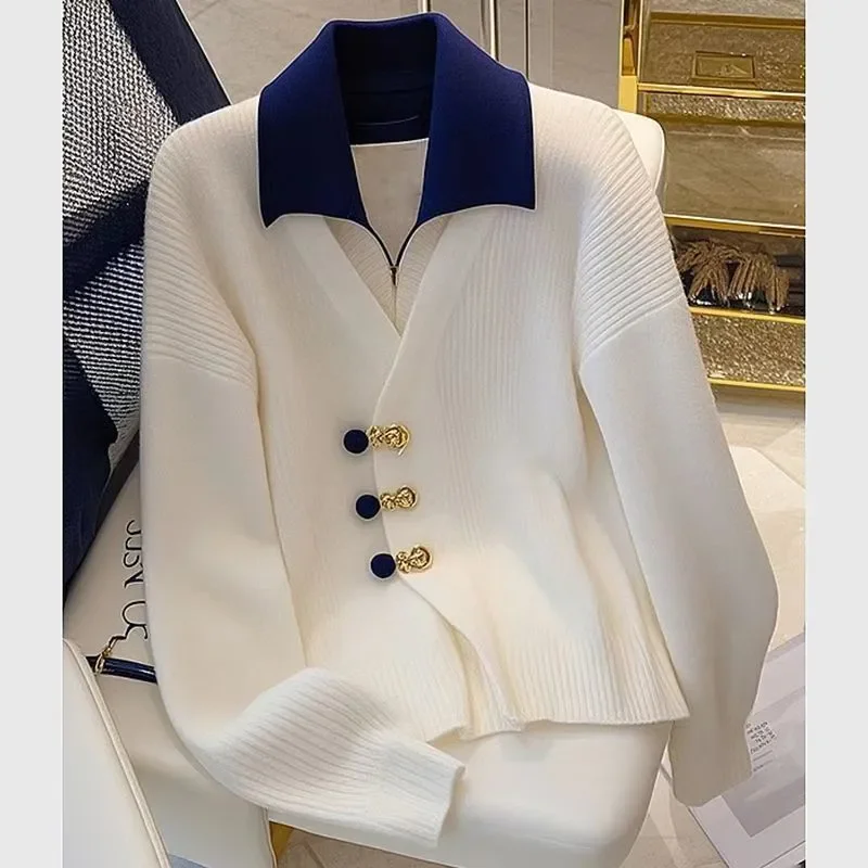 

2025 Autumn Winter Fake Two-piece Knitwear Inner Top Polo Collar Slim Chanel Style New Chinese National Buckle Sweater Women's