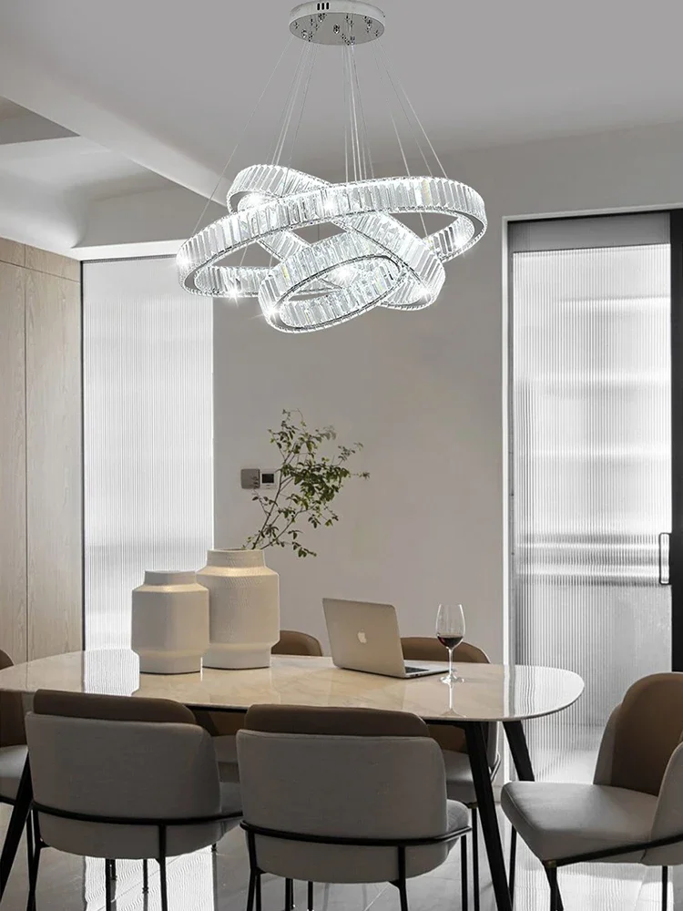 リビングルーム用のクリエイティブなペンダントライト、シンプルなモダンな照明器具、高級クリスタル、デュプレックスビルディング、インターネットセレブ