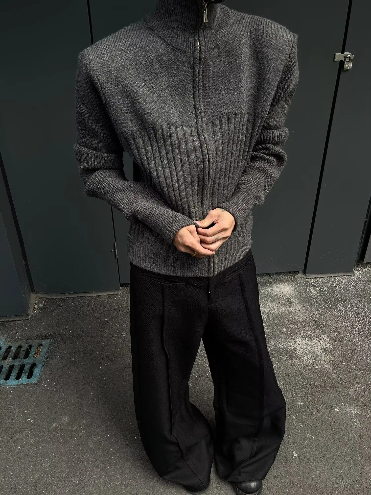 

Мужской вязаный кардиган в американском ретро-стиле с высоким воротником на молнии, свободный повседневный свитер с длинными рукавами, удобный