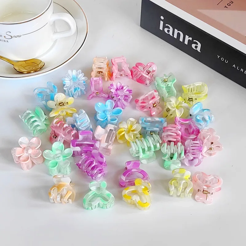 

10 шт., элегантная радужная градиентная прозрачная цветочная заколка в форме сердца, мини-заколка для волос, милая маленькая заколка для волос, заколки, аксессуары для волос