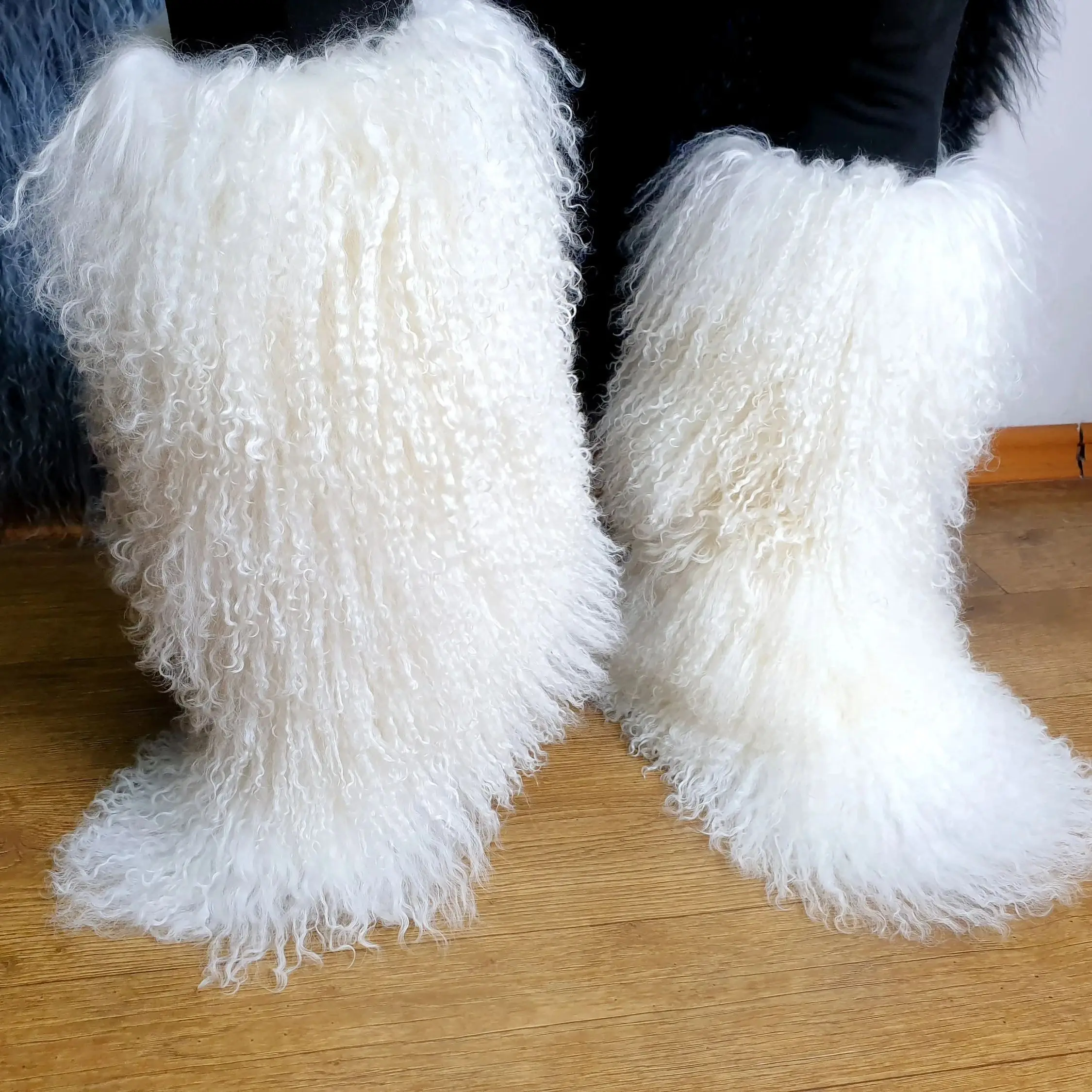 

Winte Mongolian Wool Snow Boots Real Long Boots Warm Plush Platform Knee-High Boot Outdoor Furry Cute Over-The-Knee Girls Boot