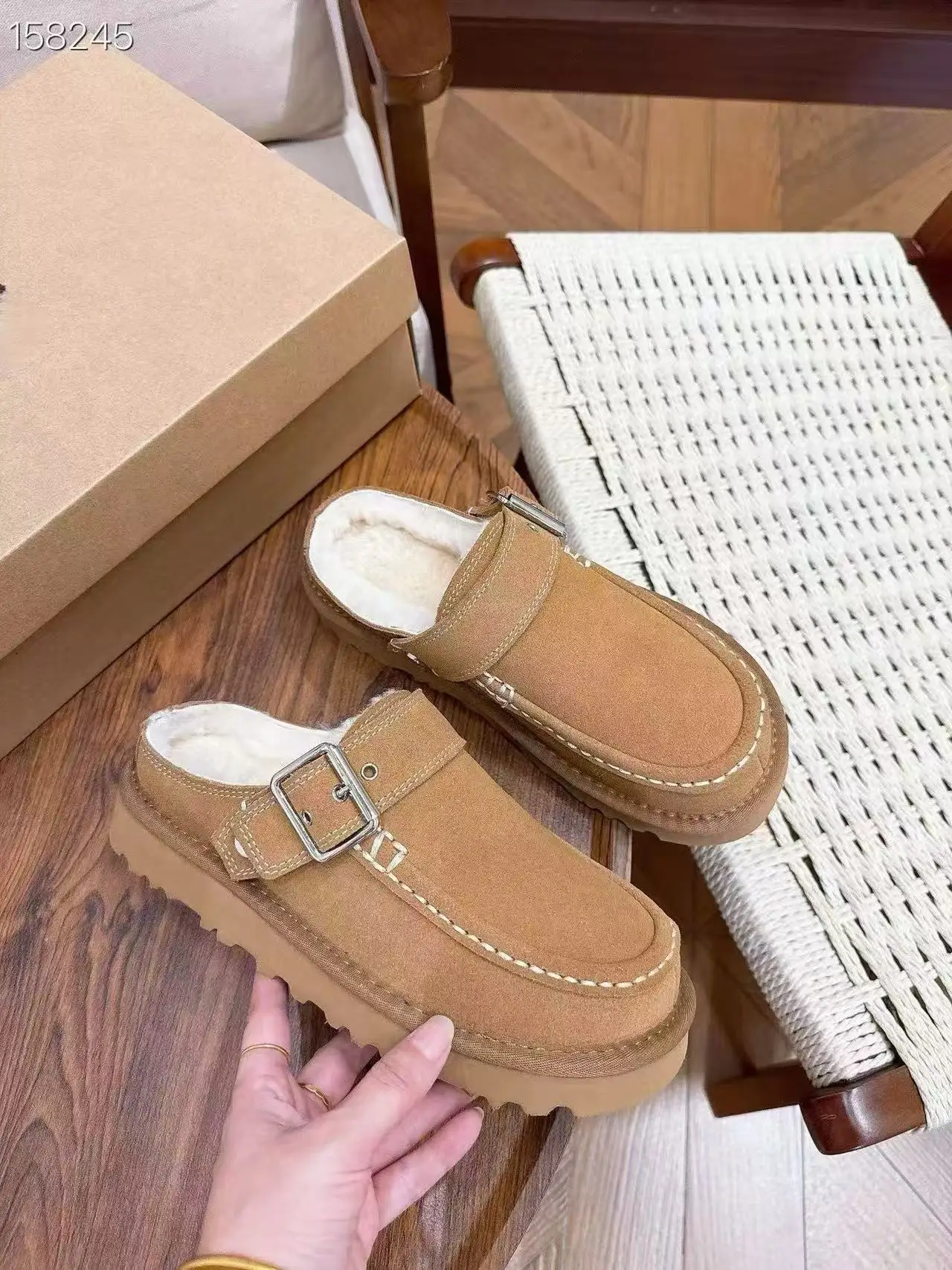 2026 Neue Winter-Hausschuhe aus Schafwolle mit integrierter, dicker Sohle für Damen, Retro-Zehenwickel-Müller-Schuhe für den Außenbereich – Detail 5
