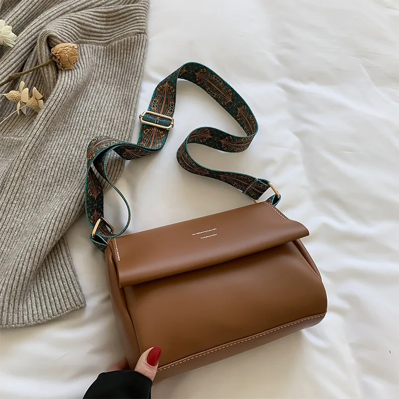 

Wide Shoulder Strap Fashion Shoulder Bag 2024 Women's New Small Square Bag Western-style Texture PU Simple Ladies Shoulder Bags