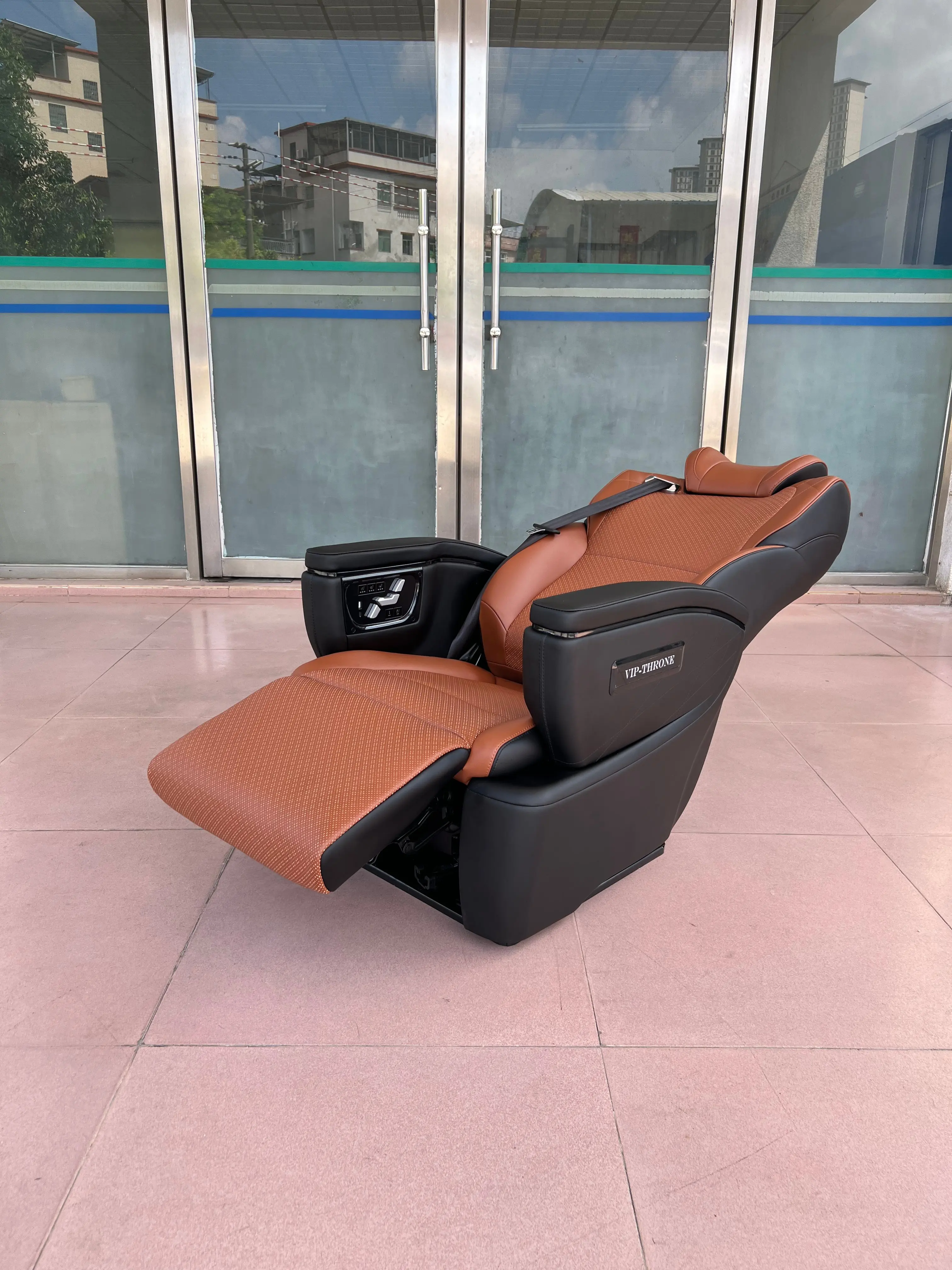 【Hot Selling】Comfortable PVC PU Massage Car Seats for Executive Vans Adjustable Electric Aero Seats for Sprinter Alphard Modifie
