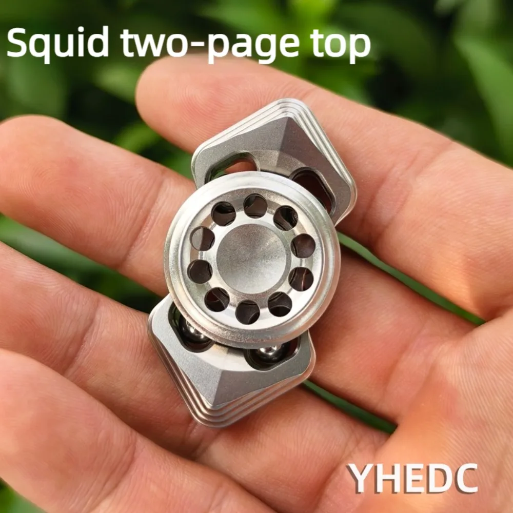 

YHedc Squid Two-Leaf Stainless Steel Stonewashing Process Hollow Carving Buckyball Fidget Spinner Decompression Toy