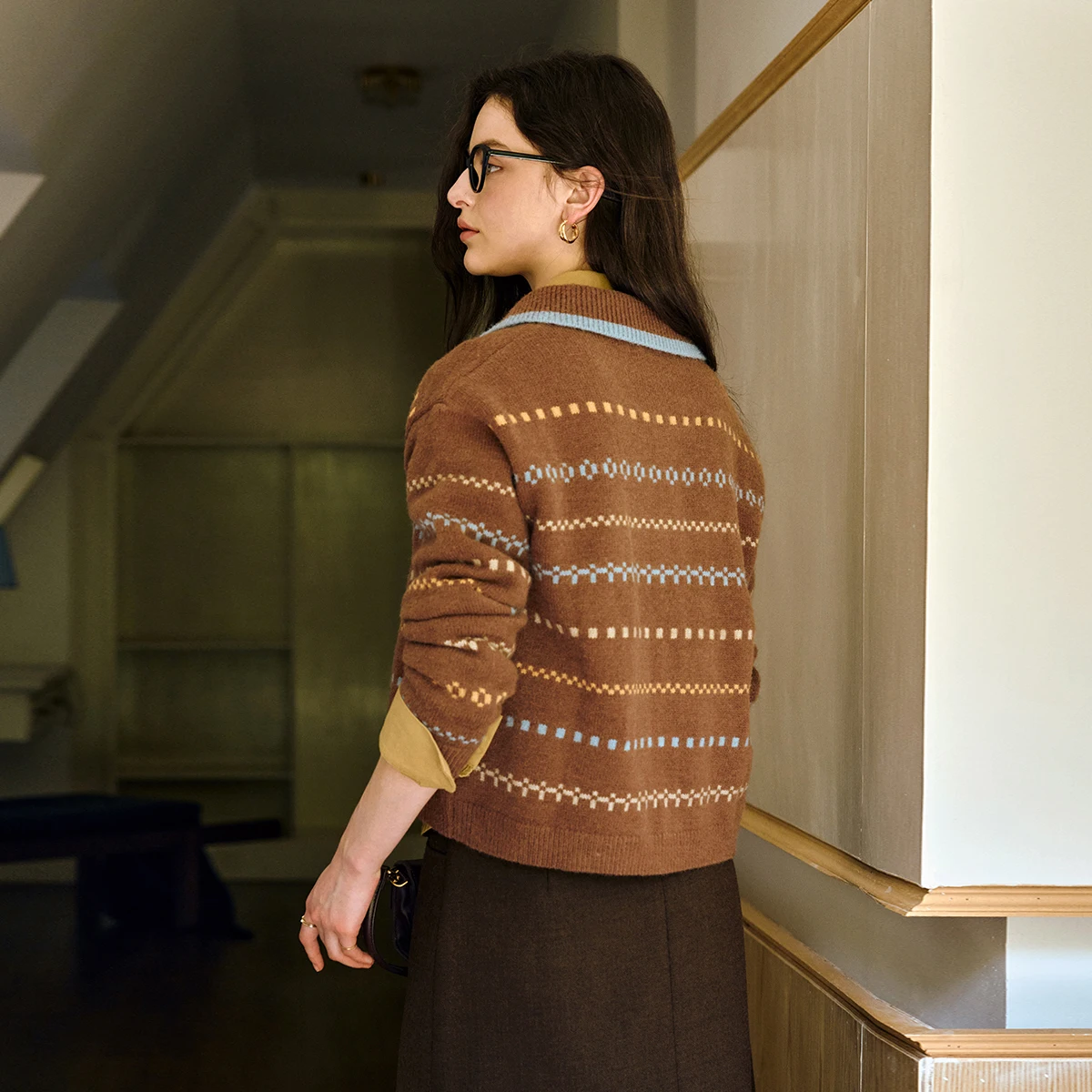 OLrain レディース ニット カーディガン 2025 秋 ターンダウンカラー ルーズフィット セーター カジュアル ヴィンテージ トップス 女性服 O57QM001033