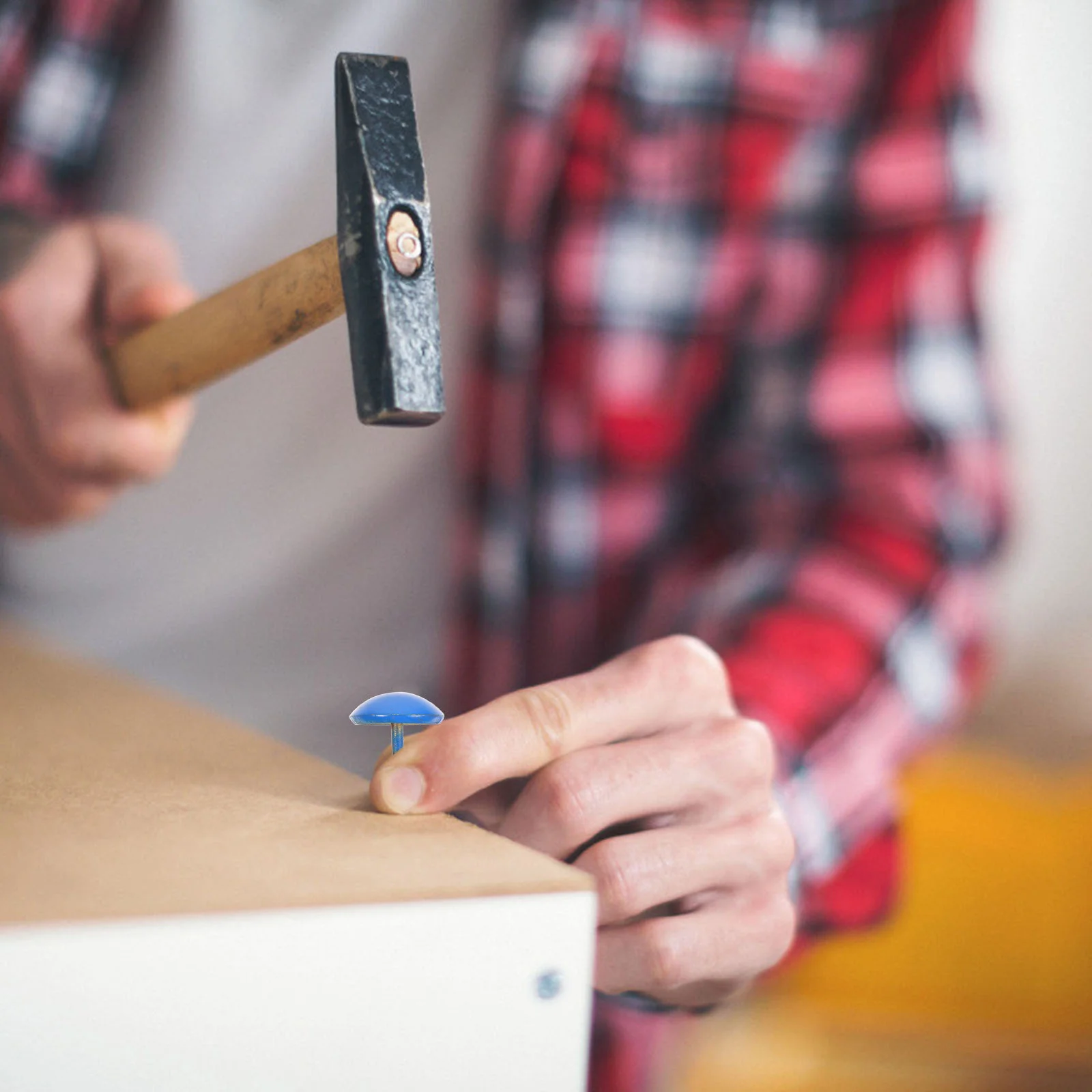 60 قطعة مسامير المفروشات الزخرفية الملونة جولة رئيس الحديد Thumbtacks للأسرة الحرف الخشبية المنزلية تحديد الملحقات