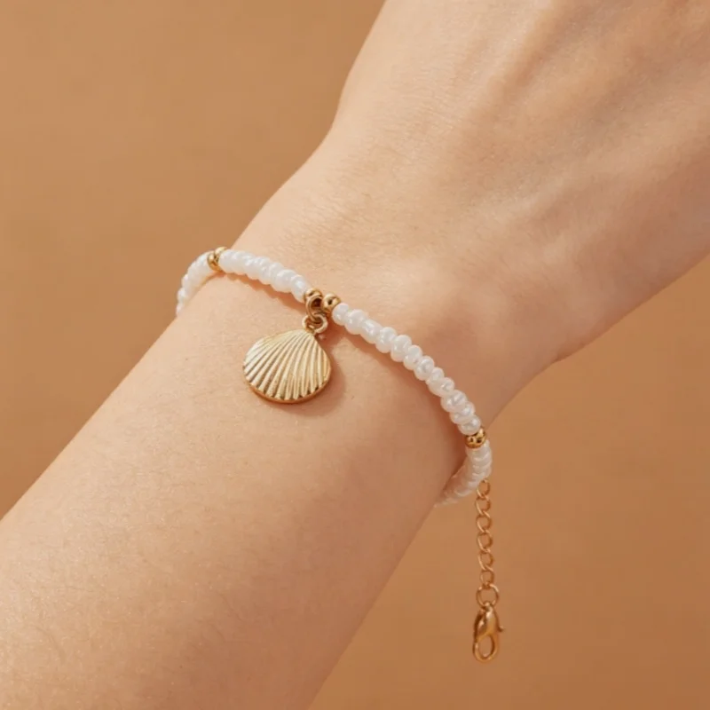 

2026 New Hot Selling Beach Holiday Imitation Pearls Chain Gold Color Conch Shell Pendant Anklet for Women Summer Ladies Gift