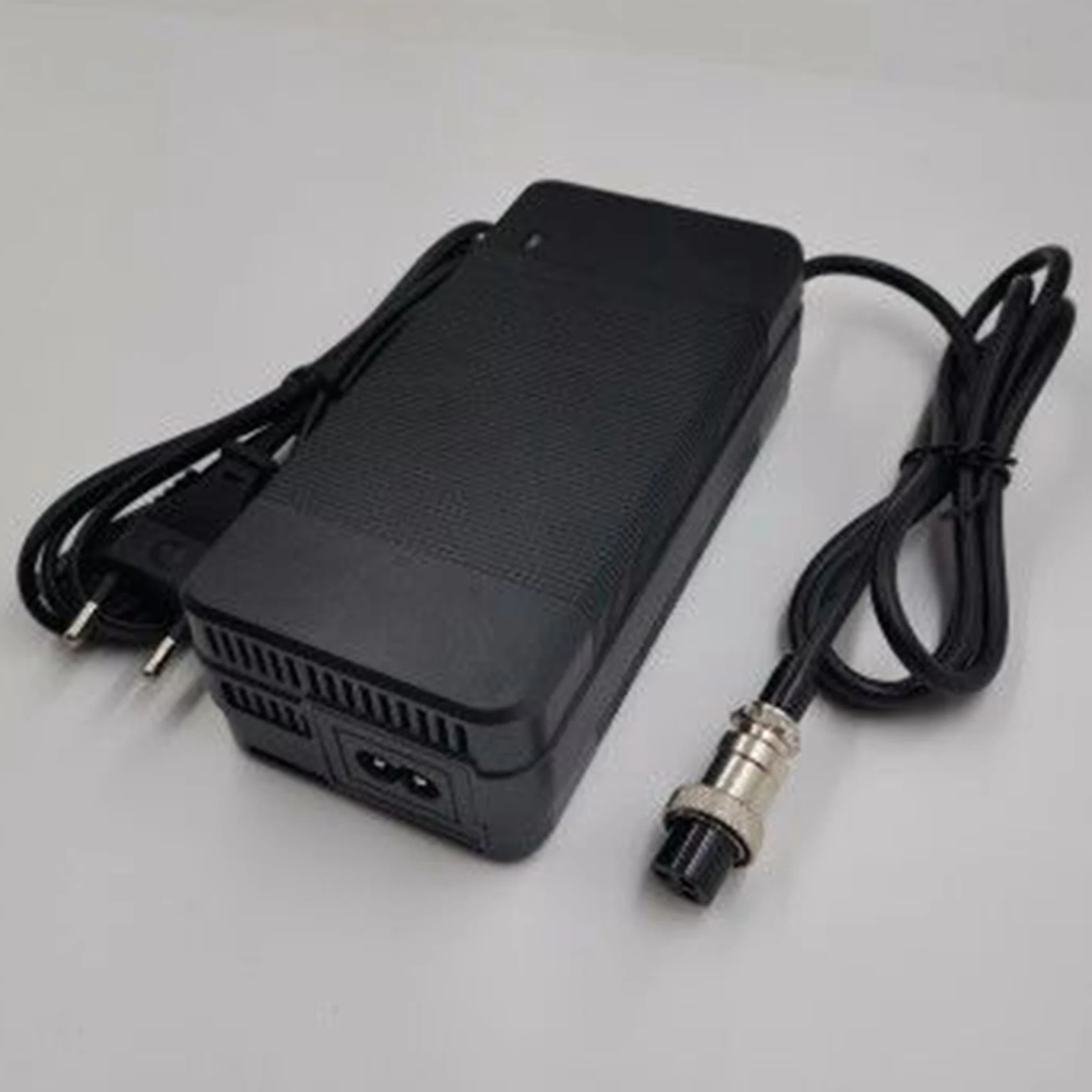 67.2V2A Lithium Battery Charger for Electric Bike 16S 60V Lithium Ion Battery Unicycle Charger with Fan EU Plug