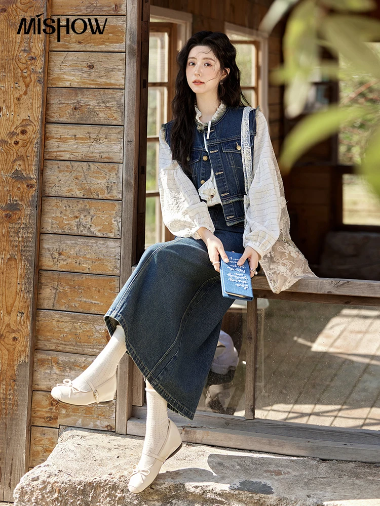 MiSHOW French Striped Blouses Women Spring New 2025 Long Sleeve Lace Collar Shirts Female Fashion Solid Chiffon Tops MXE12C0387