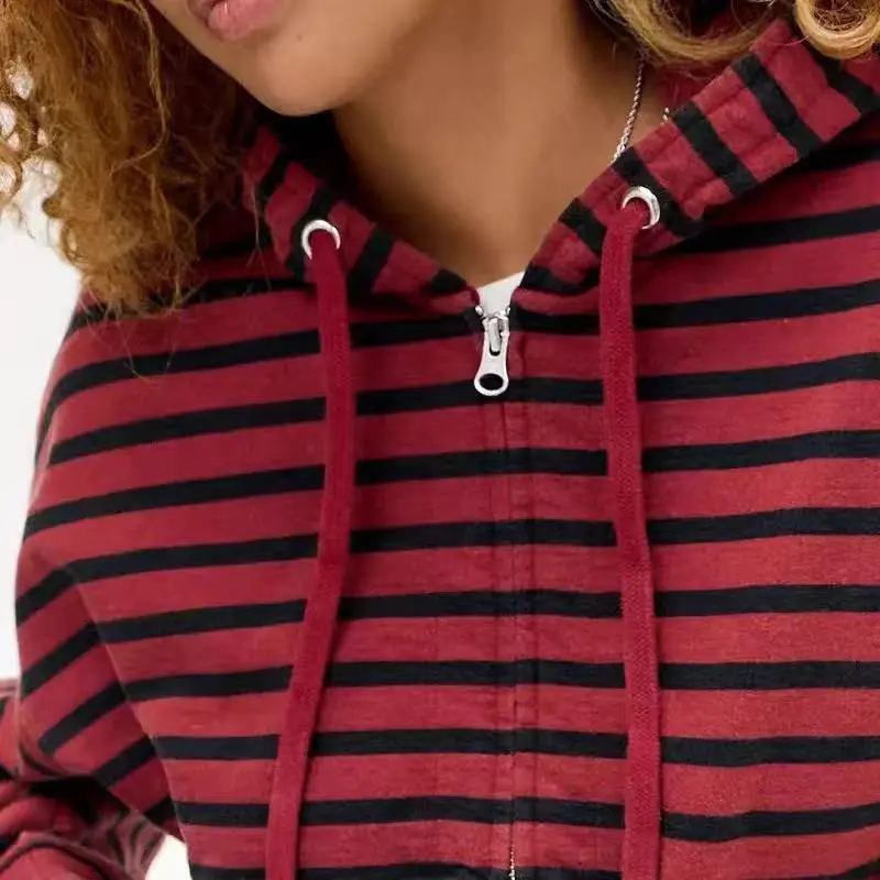 Immagine 6: Felpa con cappuccio a righe rosse e nere, stile vintage, con zip intera, da donna e da uomo, estetica Y2K, giacca corta e ampia con cappuccio, streetwear, felpa a maniche lunghe.