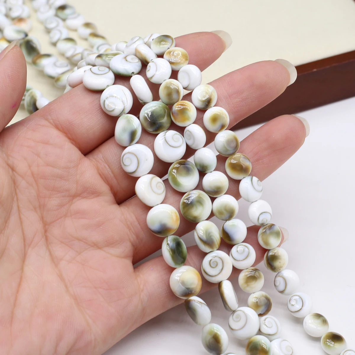 Natural Freshwater Snail Shell Beads Round Isolation Spacer Beads for DIY Jewelry Making Necklace Bracelet Earrings Accessories