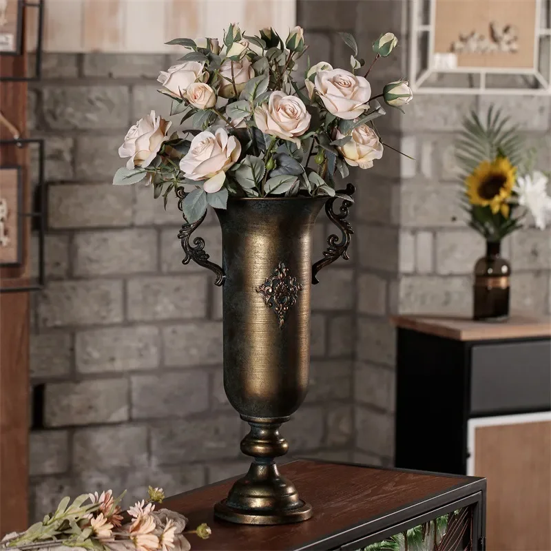 Silver Wrought Iron Flower Vase Metal Urn for Wedding Banquet Hotel Restaurant Living Room Home Decor Floral Arrangement