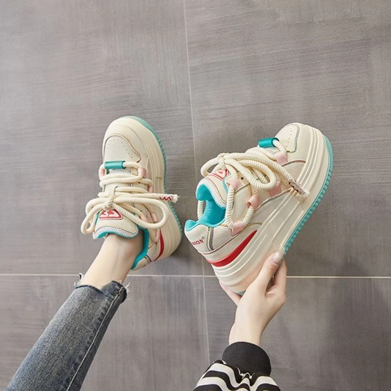 

Trending 2025 Summer Autumn Chunky Sole White Sneakers for Women Minimalist Design Lightweight Casual Shoes​