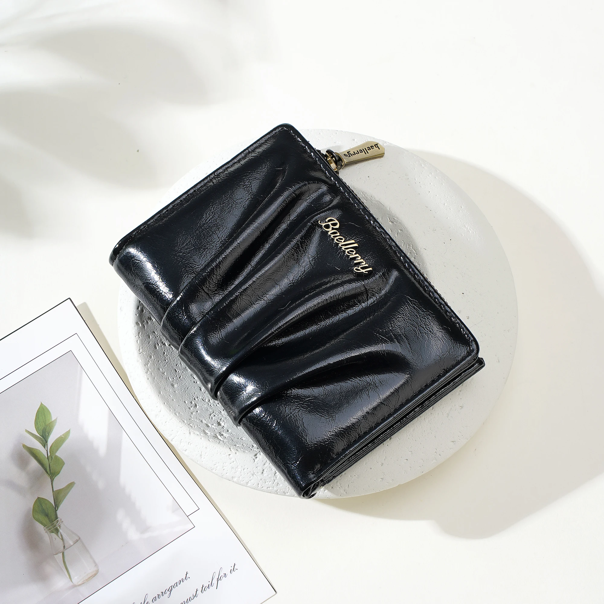1 Stück Retro Plissierte Glänzende Öl-Wachs-PU Damen-Kurzgeldbörse, Doppelt Faltbare Schnappgeldbörse, Reißverschluss-Münzfach + Ausweisfenster, Geeignet für Outdoor-Dates, Geschenk für Frauen – Detail 23