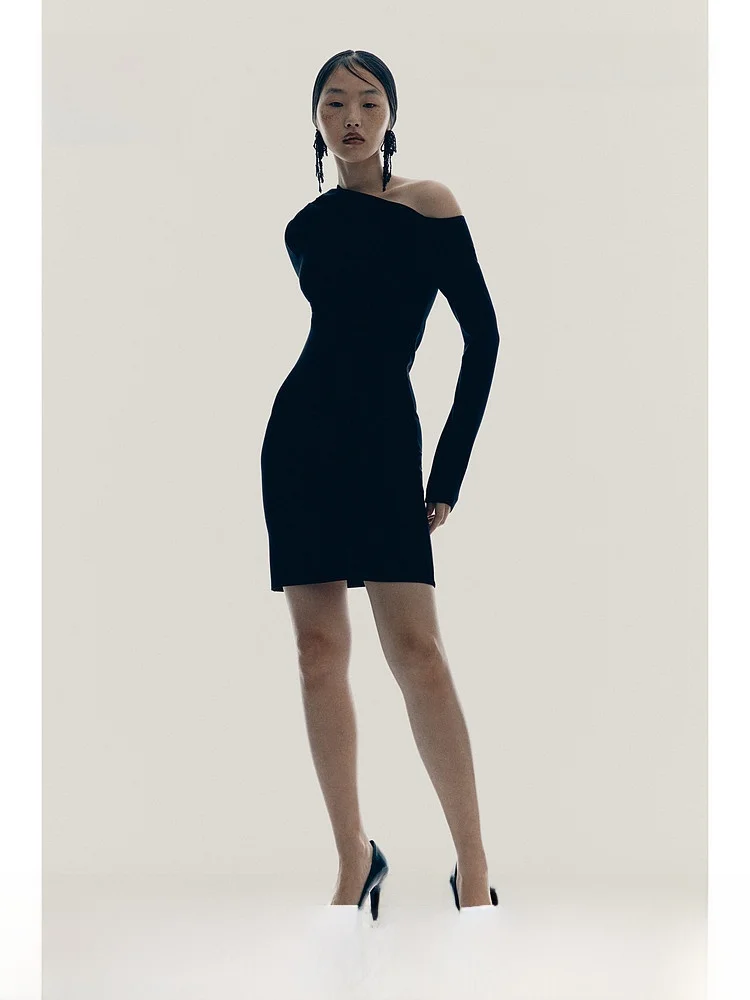 

Elegant Slim Fit Long Sleeve Dress Single Shoulder Tight Heavyweight Short Skirt H&M Women's Fashion Summer Dress