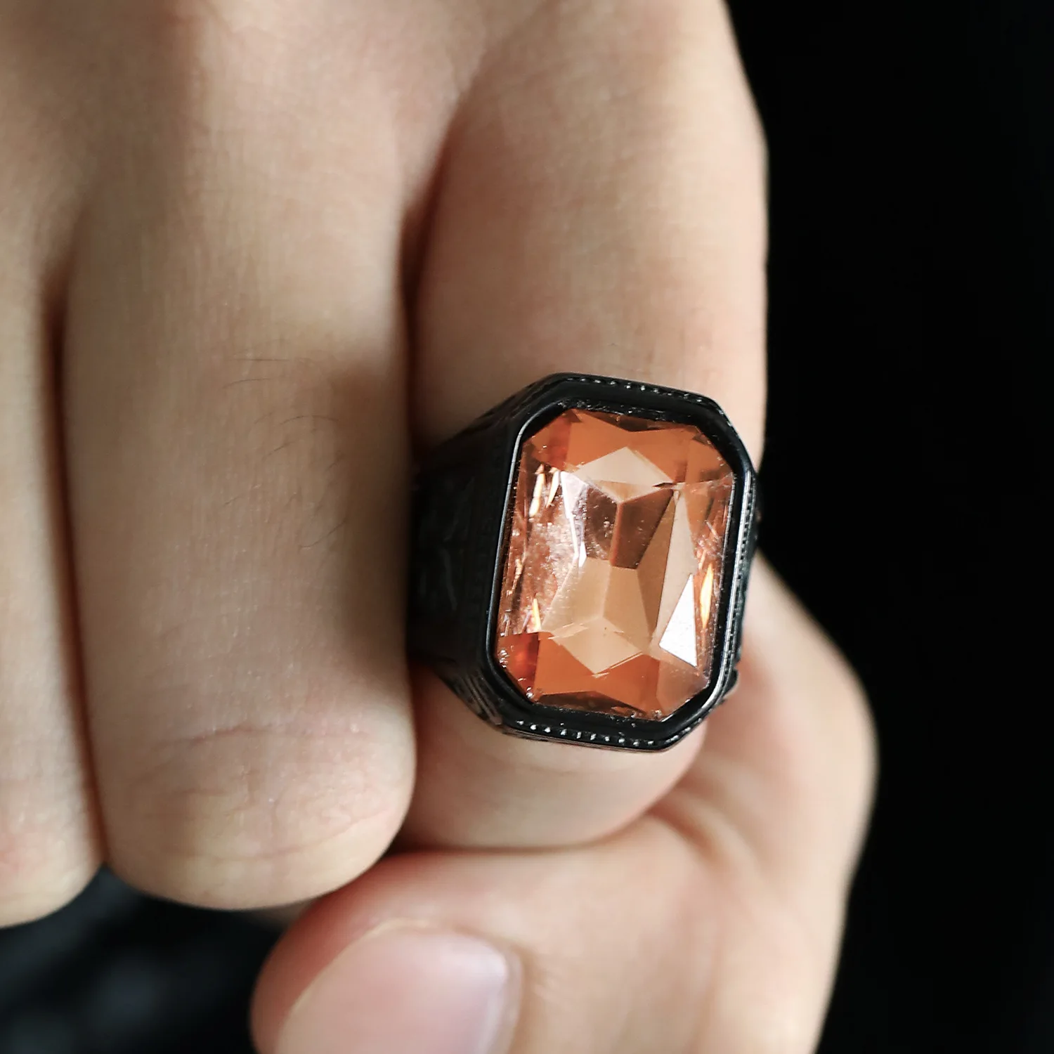 Hochwertige große quadratische Edelsteinringe für Frauen, Edelstahl-Ehering, direkt ab Werk, Großhandel mit Schmuck – Detail 6