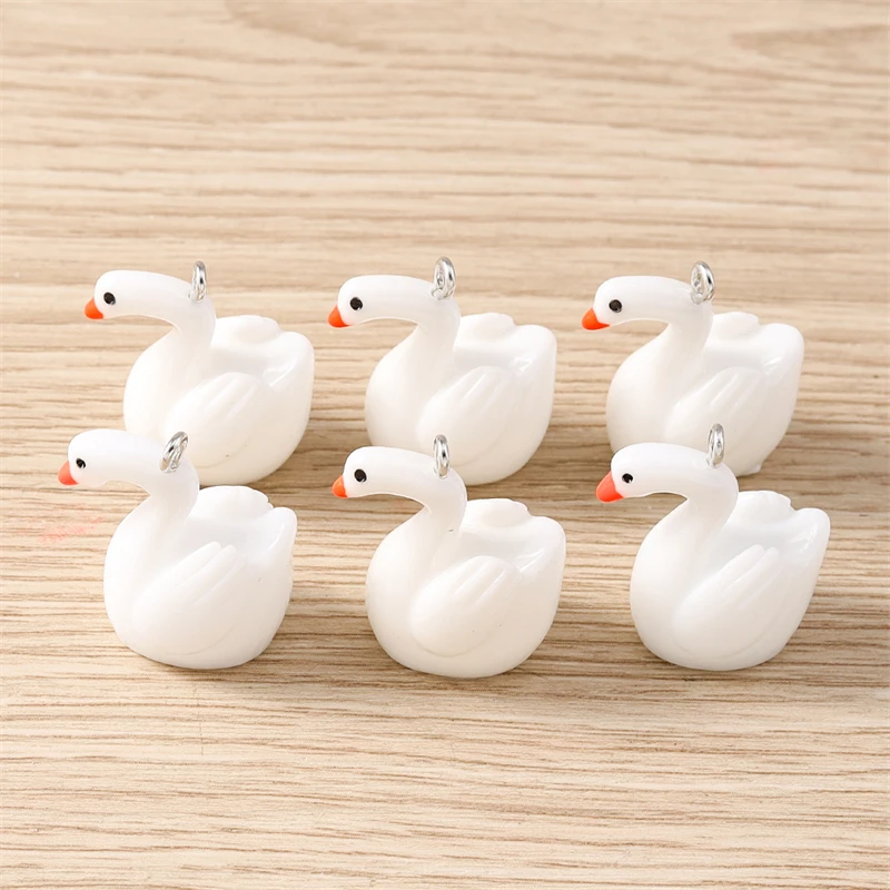 10 Stück 20 x 26 mm Cartoon-Harz Tier Gans Schwan Charms Anhänger für Schmuckherstellung Ohrringe Halsketten Armbänder DIY Zubehör – Detail 2