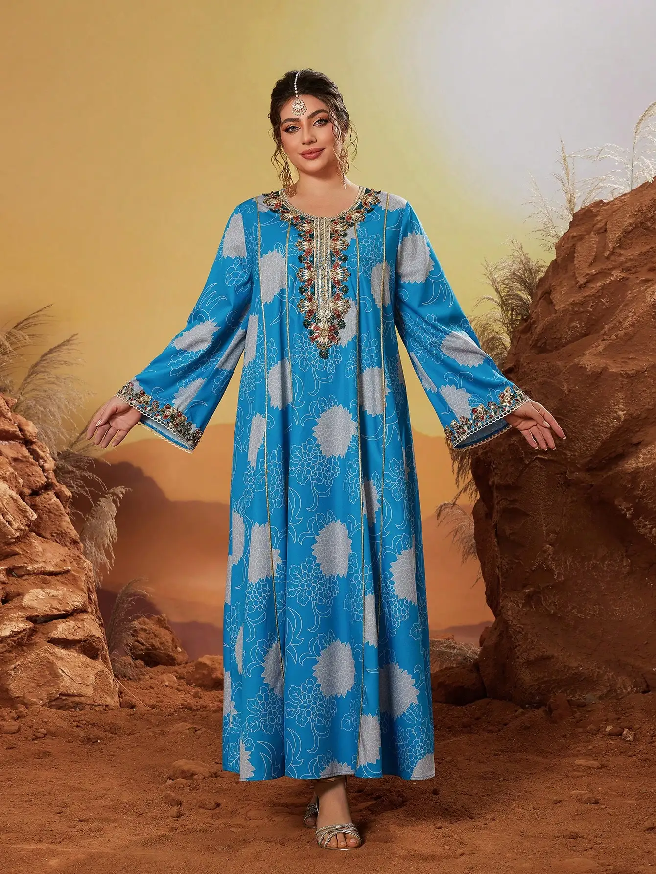 New elegant V-neck robe with bubble beads, ribbon lace printed Middle East robe.