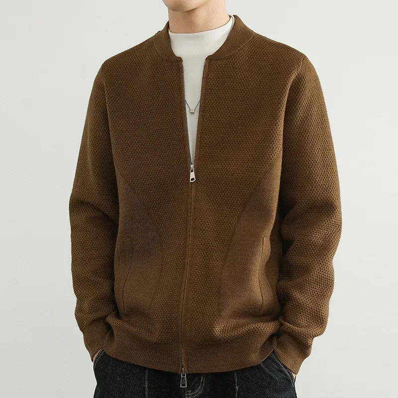 

Японский стиль, новая мода, мужские однотонные кардиганы на молнии с круглым вырезом и длинным рукавом, простые базовые свободные повседневные модные вязаные кардиганы мужские