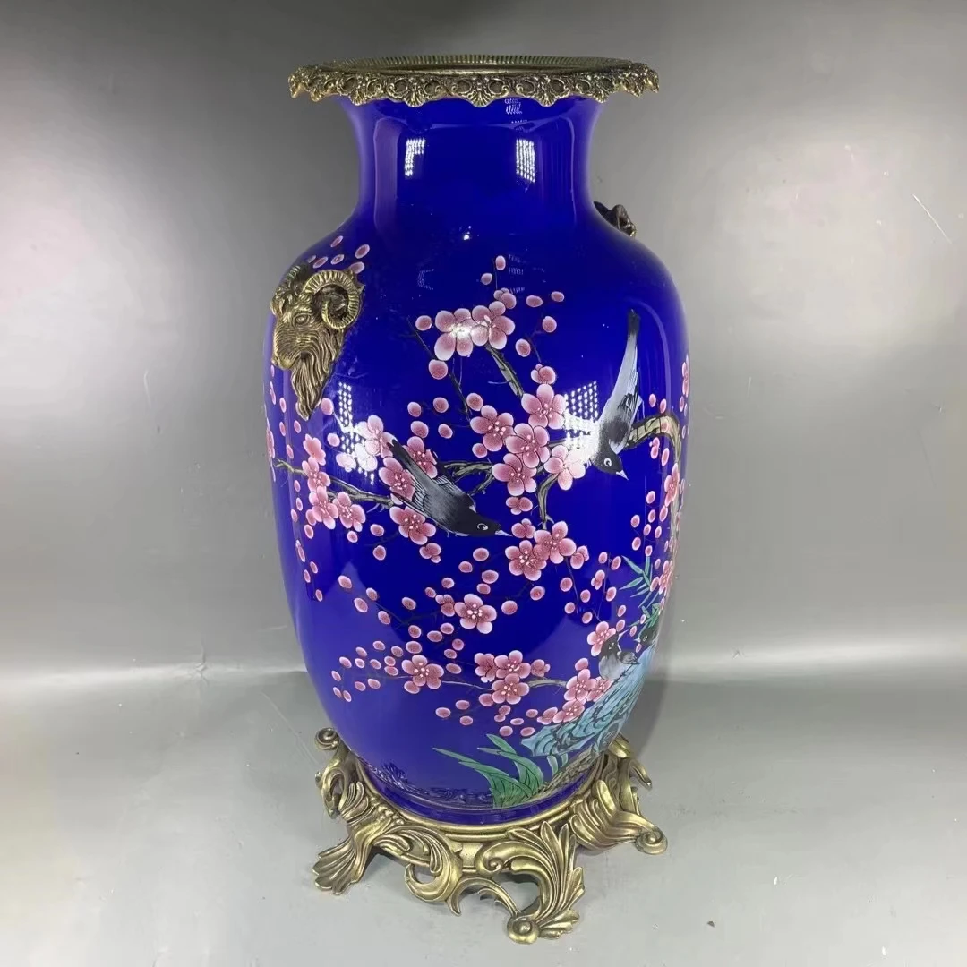 Hot-selling ceramic vase Bronze decorative ceramic vase Brass handle base Jingdezhen ceramic customization