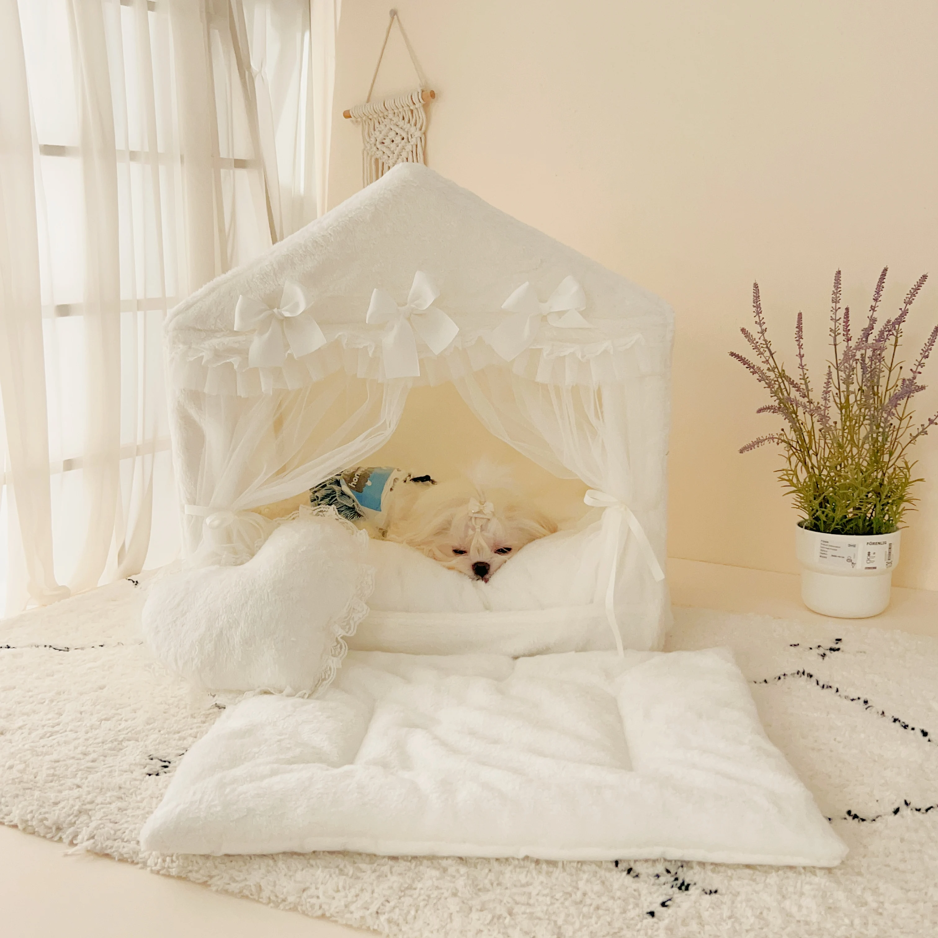 Pet Luxury Princess House Fluffy Winter Warm Dog Cat Puppy Kitten Items Bed Sofa Kennel Nest Removable Pink