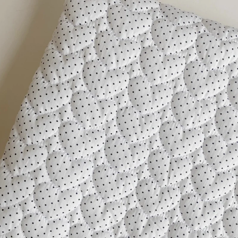 

White Polka Dot Cotton Fabric Handmade DIY Clothing Children's Pet Cotton-Padded Bag Fabric