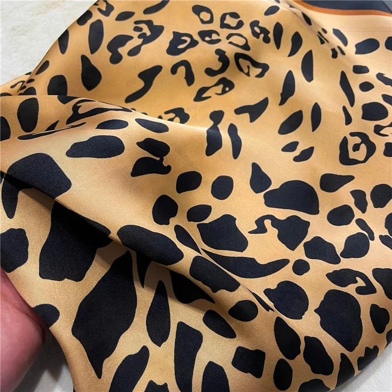 2024 Luxury Brand Satin Silk Scarf Ladies Leopard Print Women Shawl Headband Small Hair Scarves Female Handkerchief Scarves