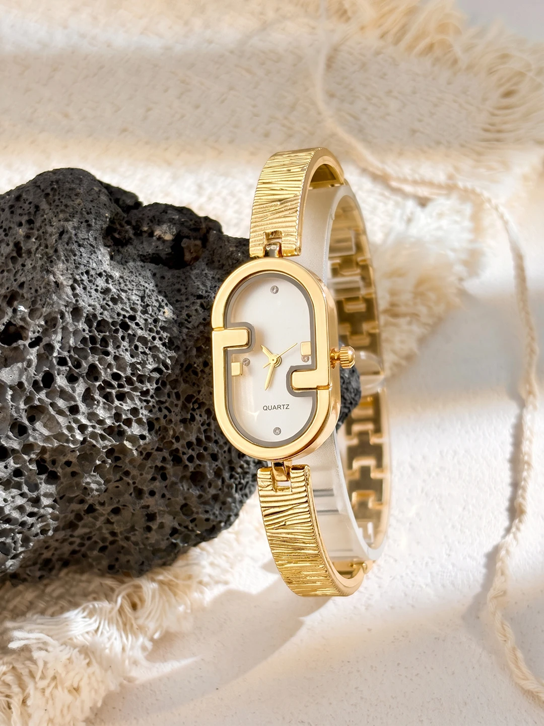 Stylish Graceful Premium Oval Double F Motif Dial Jacquard Gold Curved Band Elegant Watch for Woman