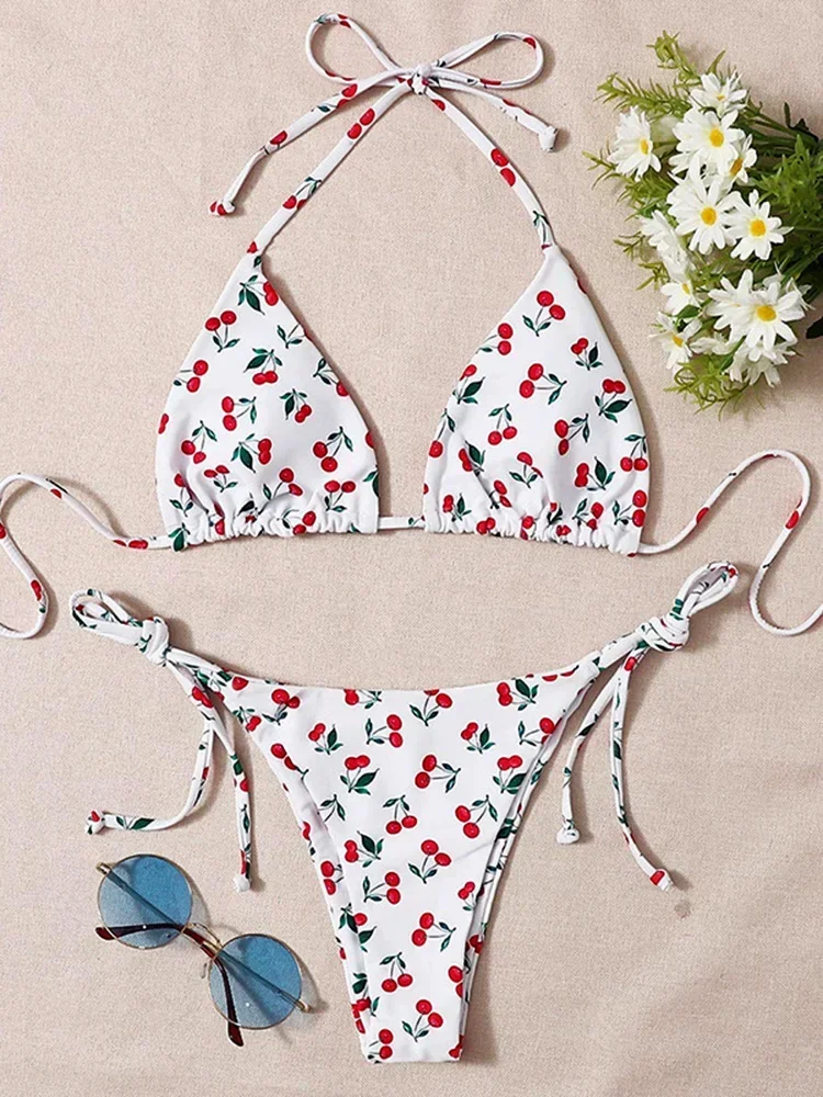 Bikini con tiras y cuello Halter para mujer, traje de baño Sexy con estampado de cereza, traje de baño para mujer, conjunto de Bikini de dos piezas con lazo lateral, bañador