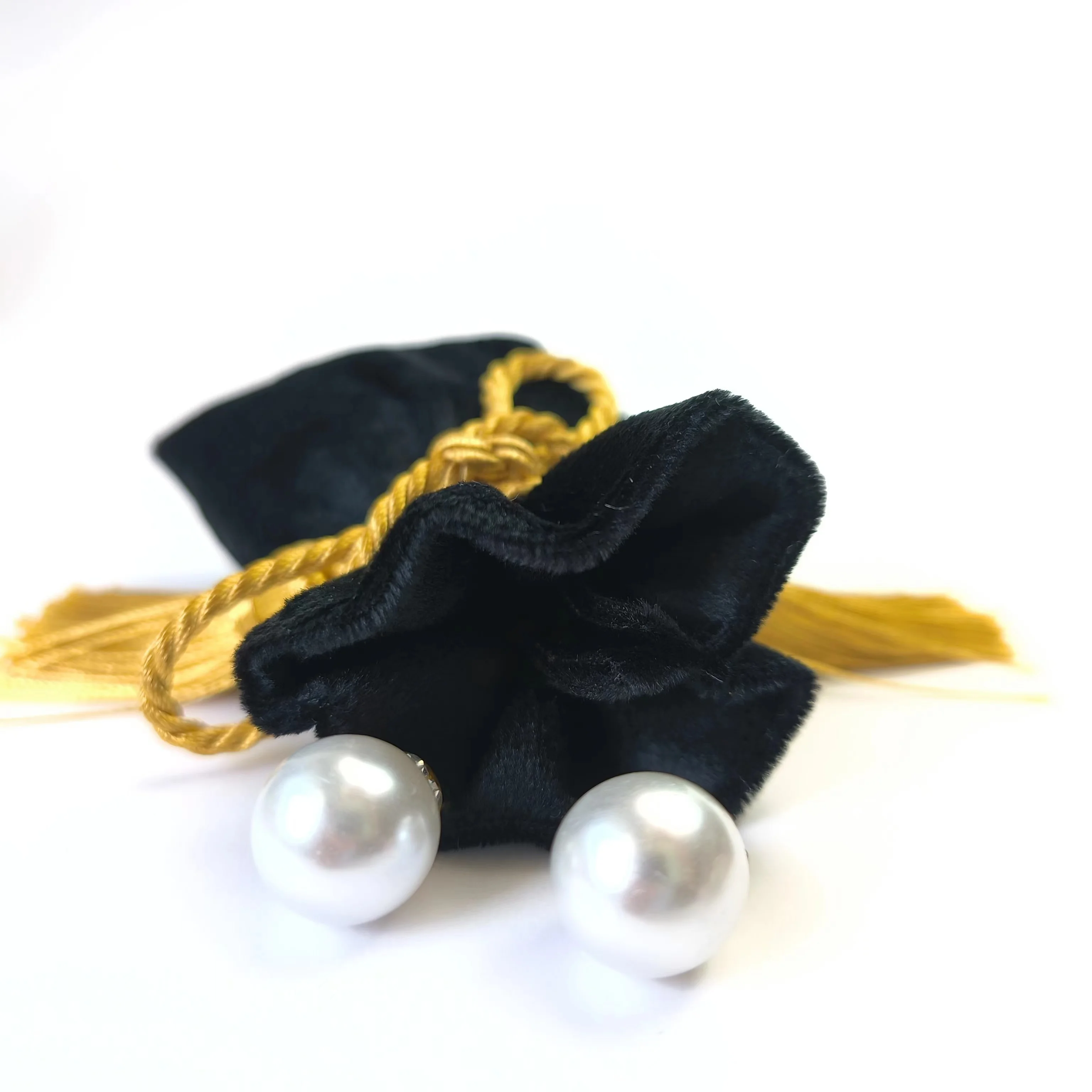 Hot Sale Velvet Wedding Candy Gift Jewelry Dust Nice Bags Drawstring Pouches Souvenir With Tassels Logo Embroidered Printed