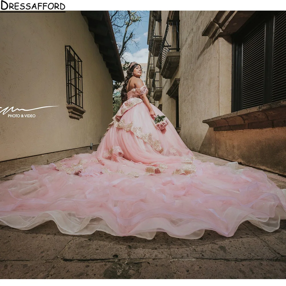 Pink Off The Shoulder Quinceanera Dresses Ball Gown 2024 Sweetheart Ruffels Princess Sweet 16 Dresses Wedding Gown