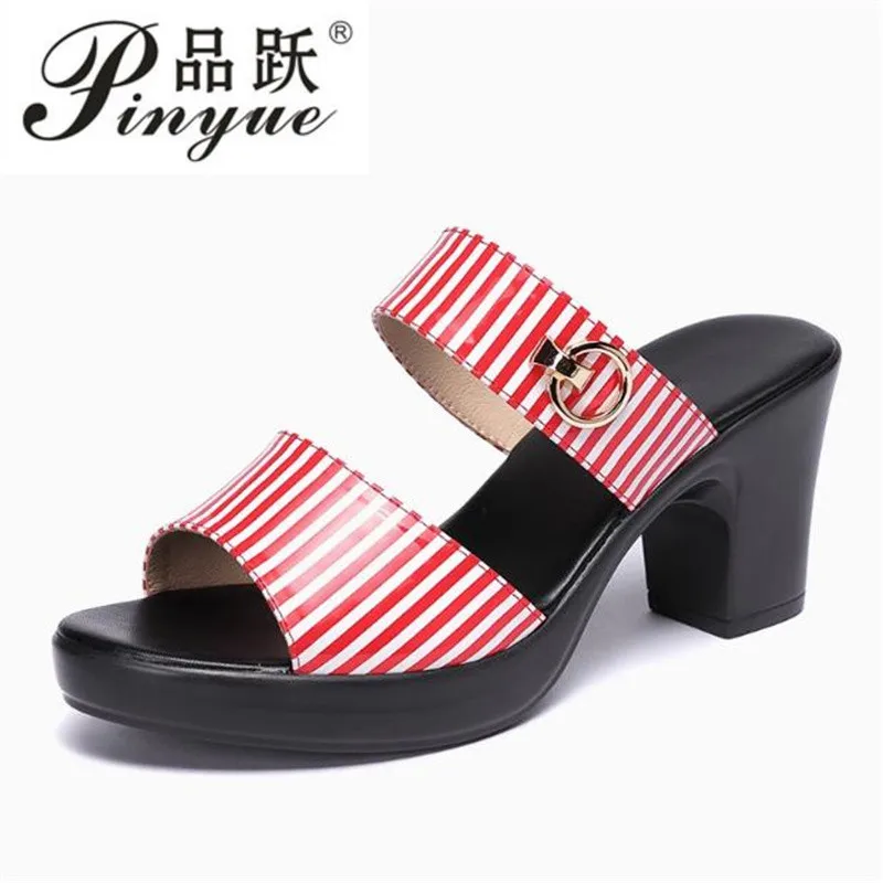 

Женские тапочки, сандалии, летние женские туфли из лакированной кожи на высоком каблуке, женские тапочки, летние сандалии, модная обувь 34-42