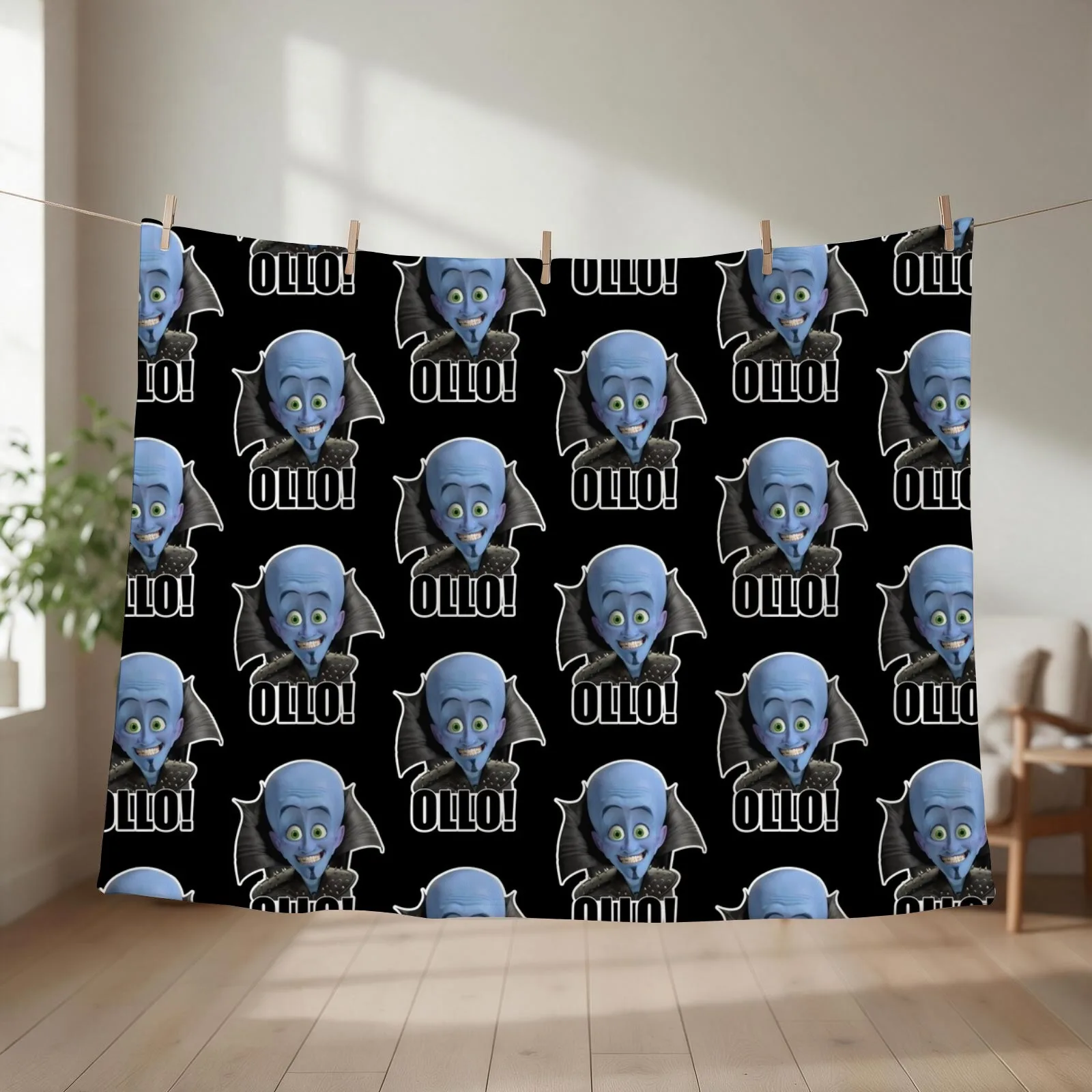 Megamind - Will Ferrell - Ollo! Hello! Throw Blanket couch cozy soft plush fuzzy picnic outdoor blanket