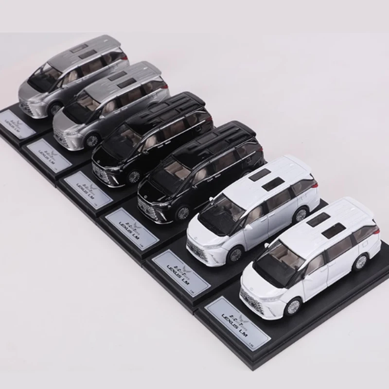 

DCT 1:64 Scale LM 2nd G LM500h 2023 Alloy Simulation Car Model Static Collection Decorated Holiday Gifts Toys Souvenir Gift