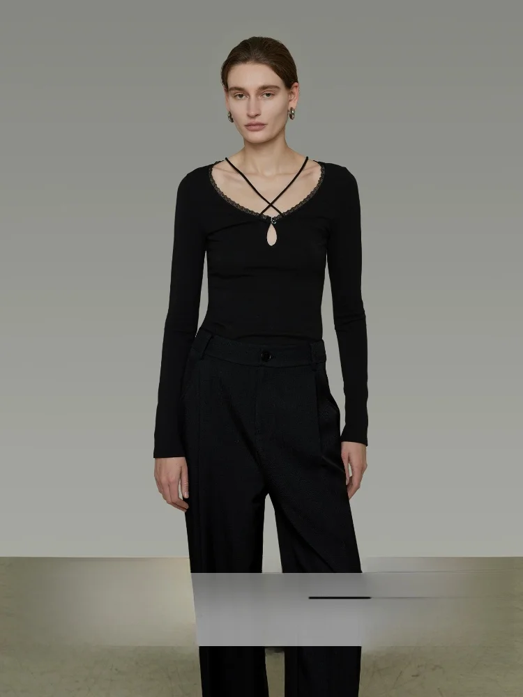 

Black Cross Neck Knitted Top Women's Slim Fit Long Sleeve Fashionable New Arrival Autumn 2026 Office Style round Neck Sweater
