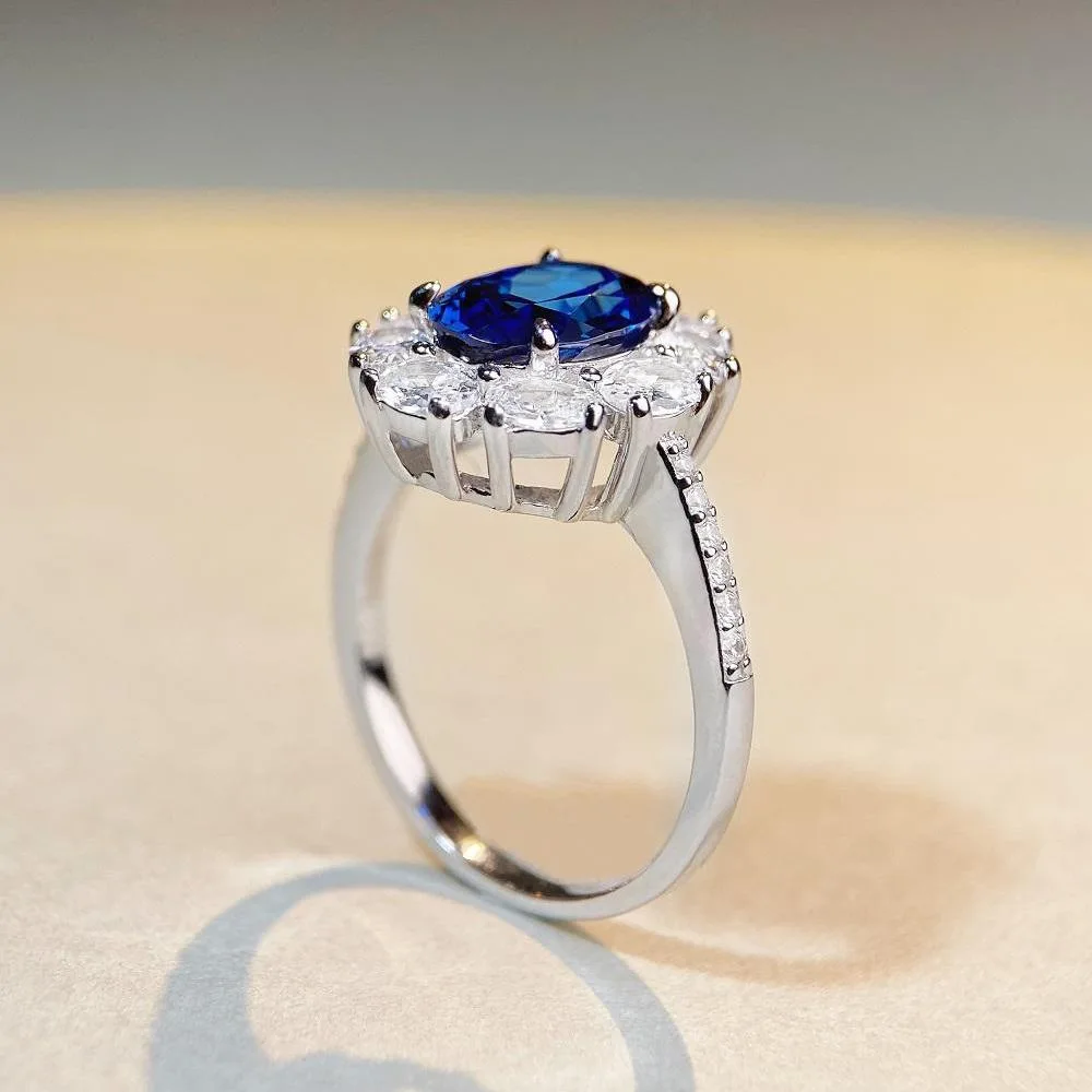 PT950 Platinum-Silver Ring - Elegant High-End Style for Women - Inspirational European/American Style Diamond Ring