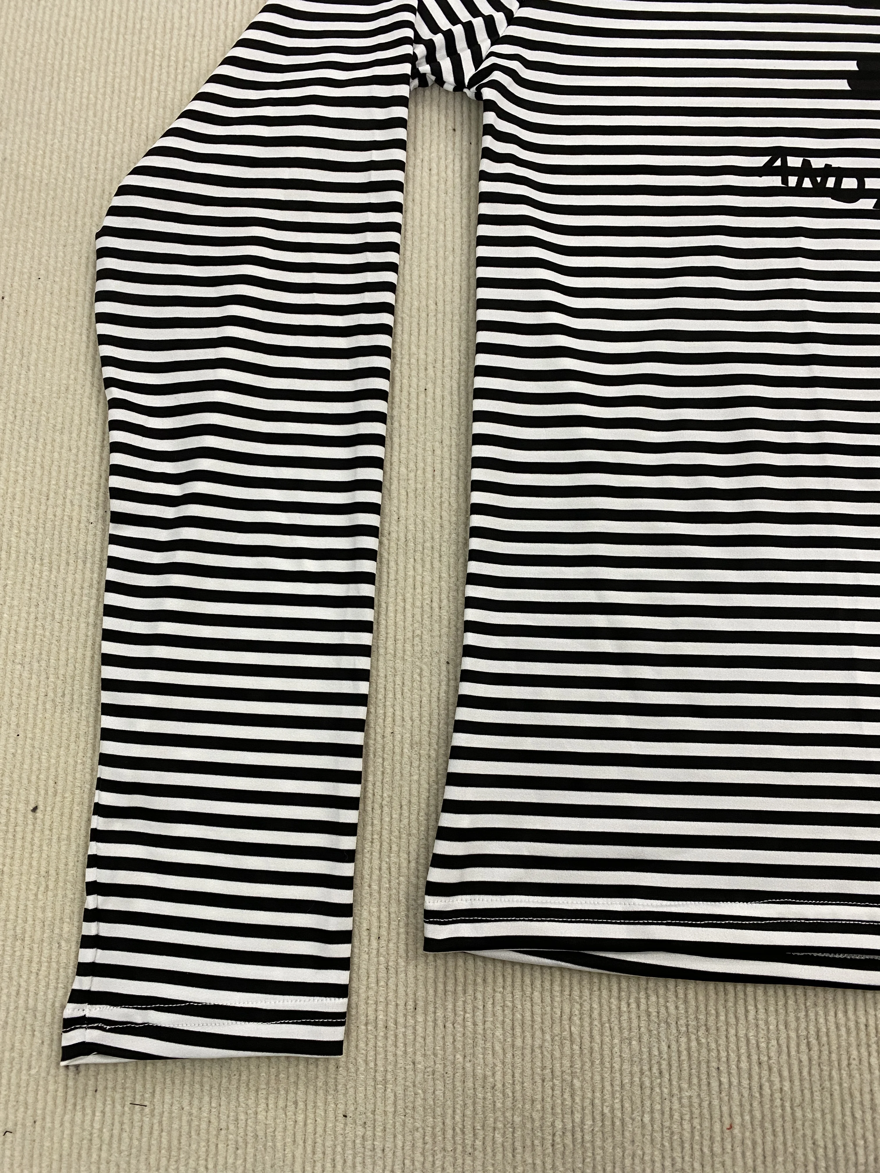 Retro-Streetstyle-T-Shirt mit Totenkopf-Muster, Streifenmuster und farblich abgestimmtem Design, Rundhalsausschnitt, lange Ärmel, Herbstmode, Neu. – Detail 6