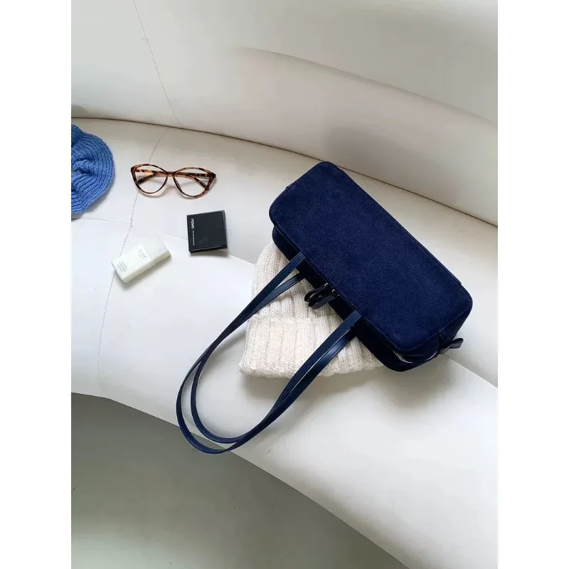 Early Autumn Suede Exquisite Armpit Bag Large Capacity Temperament Fashionable Horizontal Shoulder Bag Simple Casual Fashionable