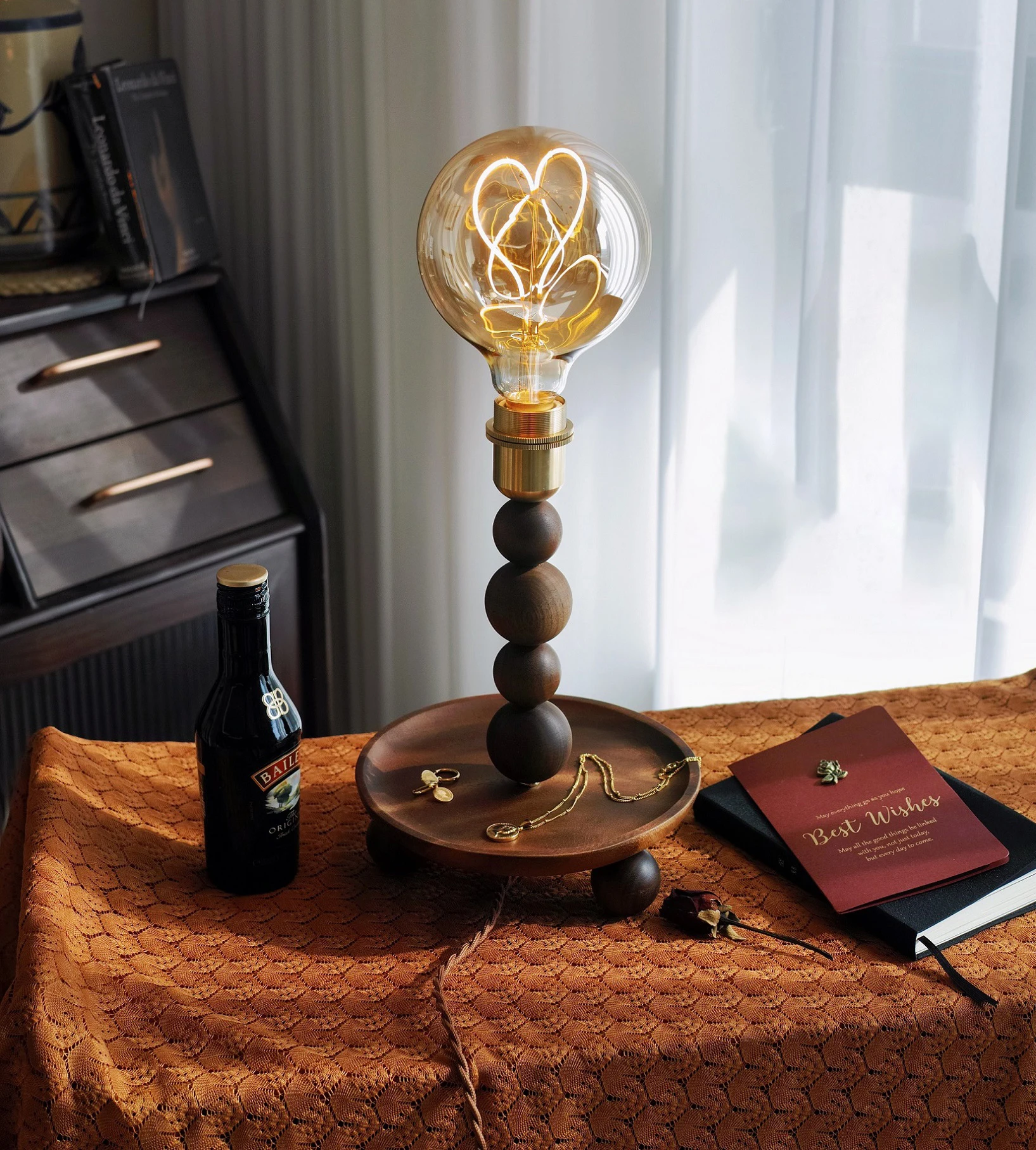 

Customized Retro Walnut Bedroom Bedside Atmosphere love Night Light Decorative Ornaments Valentine's Day Gift Led Table Lamp