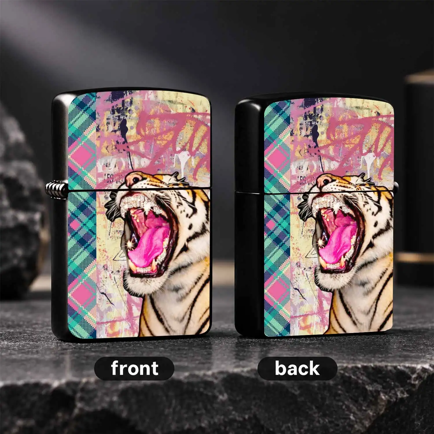 Trendy Street Style Roaring Tiger Lighter with Iced Out Diamond Grills, Graffiti Plaid Background, Portable Multi-scene Usable Unique Decorative Art, Ideal Cool Gift for Trend Lovers Daily Carry Use A Humorous And Interesting Lighter