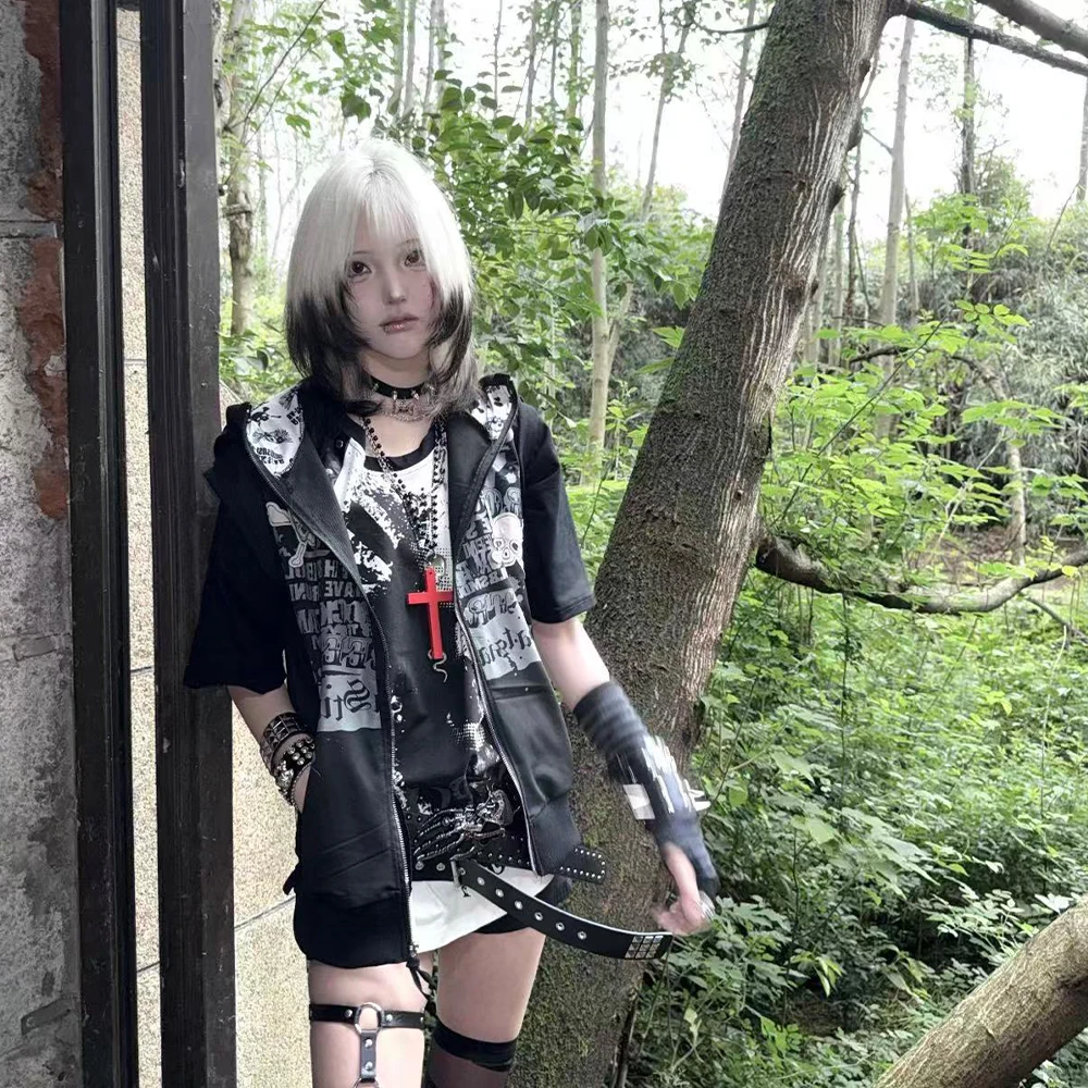 Harajuku Y2K Aesthetic Skull Letter Printed Retro Top 2026 American Street Sleeveless Coat Grunge Double Zipper Harajuku Temple