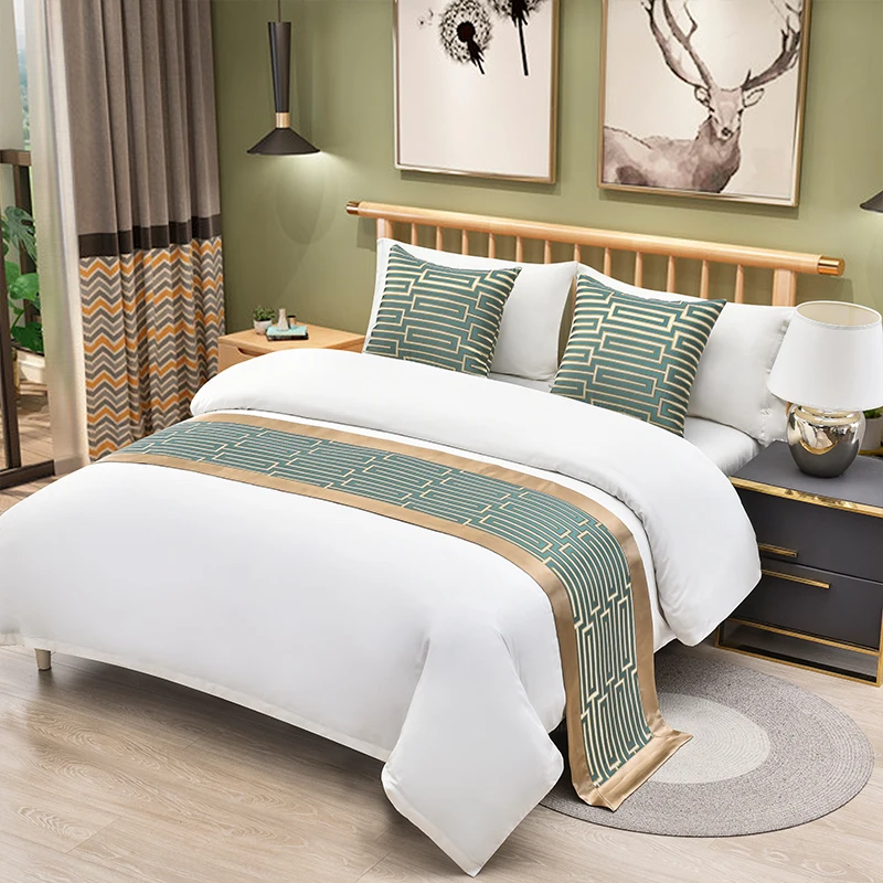 Luxury Geometric Lattice Bedspreads Bed Runner Throw Bedding Single Queen King Bed Cover Towel Home Hotel Greek Key Decorations