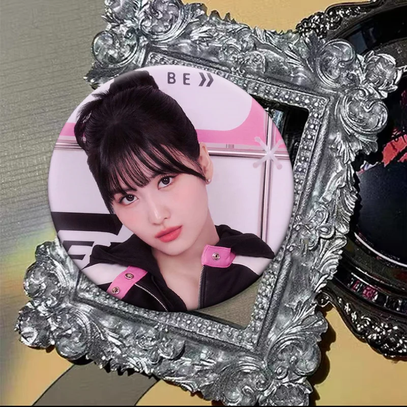 Broches de cantor de música pop, emblema do grupo de duas garotas, feito à mão, requintado, lindo, alfinetes esmaltados para mochila, acessórios de roupas, presentes