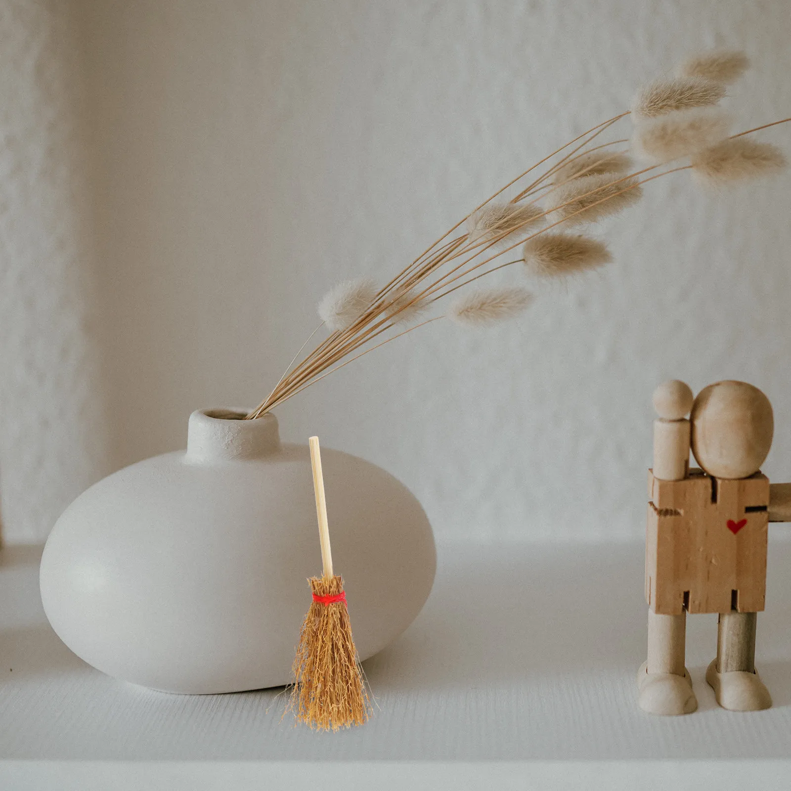 

50 шт. миниатюрных метелок, декоративные аксессуары, миниатюрные принадлежности для кукольного домика, креативные украшения для миниатюрного дома, для DIY-проектов и создания маленьких ландшафтов